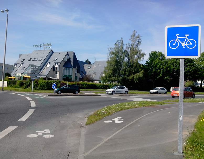 Caen  - Jalonnement des nouveaux itinéraires cyclables