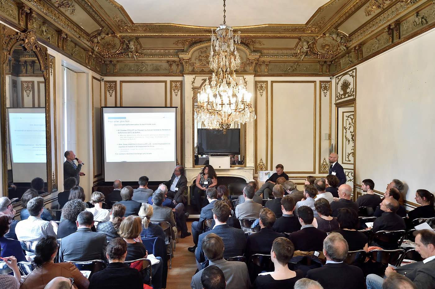 Grand débat organisé à Paris sur l&#039;optimisation de la mobilité